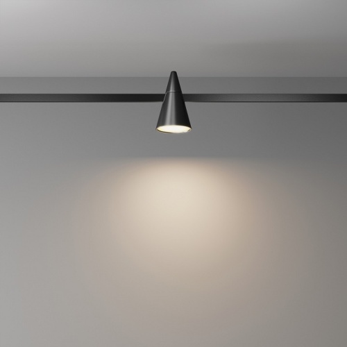 Накладной светильник Maytoni Technical Keila TR146-1-5W3K-B фото 2 Накладной светильник Maytoni Technical Keila TR146-1-5W3K-B фото 2