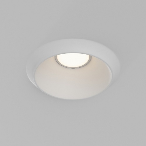 Встраиваемый светильник Maytoni Technical Gyps Modern DL124-GU10-01-TRS-W фото 4 Встраиваемый светильник Maytoni Technical Gyps Modern DL124-GU10-01-TRS-W фото 4