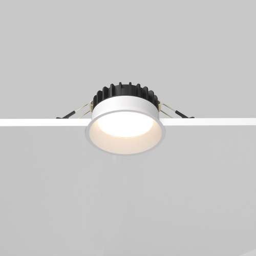 Встраиваемый светильник Maytoni Technical Okno DL055-8W3-4-6K-W фото 4 Встраиваемый светильник Maytoni Technical Okno DL055-8W3-4-6K-W фото 4