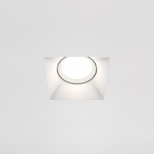 Встраиваемый светильник Maytoni Technical Dot DL042-01-SQ-W фото 3 Встраиваемый светильник Maytoni Technical Dot DL042-01-SQ-W фото 3