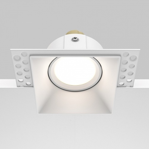Встраиваемый светильник Maytoni Technical Dot DL042-01-SQ-W фото 4 Встраиваемый светильник Maytoni Technical Dot DL042-01-SQ-W фото 4