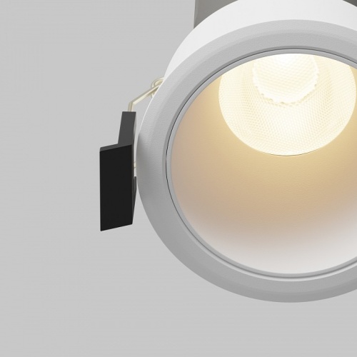 Встраиваемый светильник Maytoni Technical DL116-10W-3K-W фото 9 Встраиваемый светильник Maytoni Technical DL116-10W-3K-W фото 9