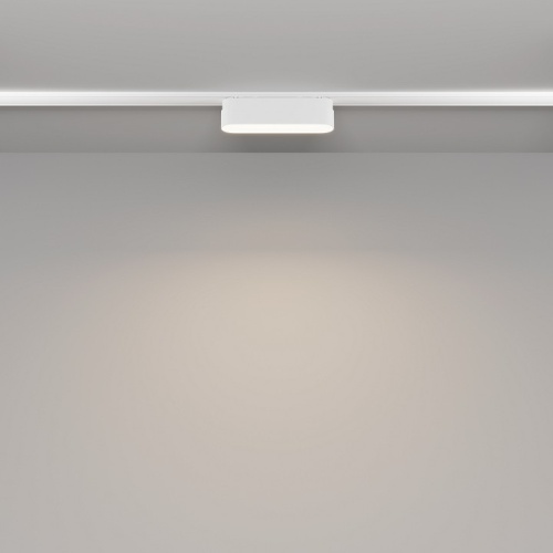 Накладной светильник Maytoni Technical Basis TR080-1-6W4K-W фото 3 Накладной светильник Maytoni Technical Basis TR080-1-6W4K-W фото 3