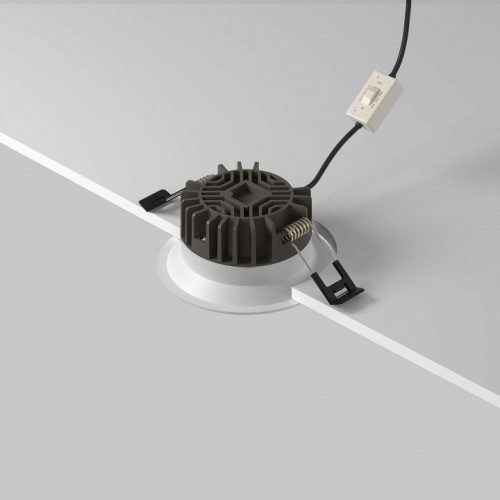 Встраиваемый светильник Maytoni Technical Okno DL055-10W2.7-3-4K-W фото 5 Встраиваемый светильник Maytoni Technical Okno DL055-10W2.7-3-4K-W фото 5