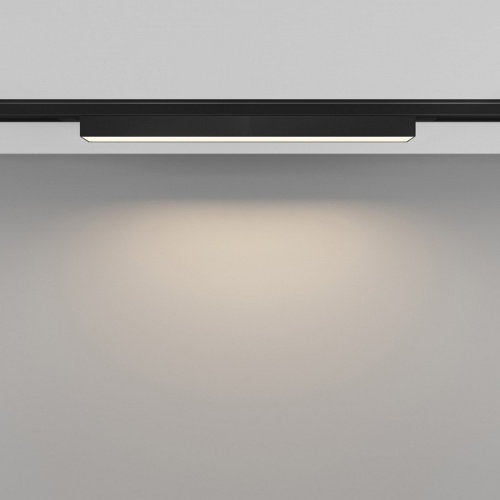 Накладной светильник Maytoni Technical Basis TR192-1-8W3K-B фото 2 Накладной светильник Maytoni Technical Basis TR192-1-8W3K-B фото 2