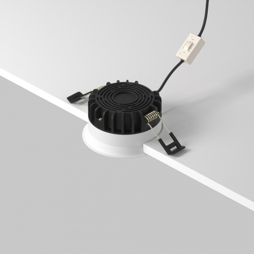 Встраиваемый светильник Maytoni Technical Okno DL055-8W3-4-6K-W фото 5 Встраиваемый светильник Maytoni Technical Okno DL055-8W3-4-6K-W фото 5
