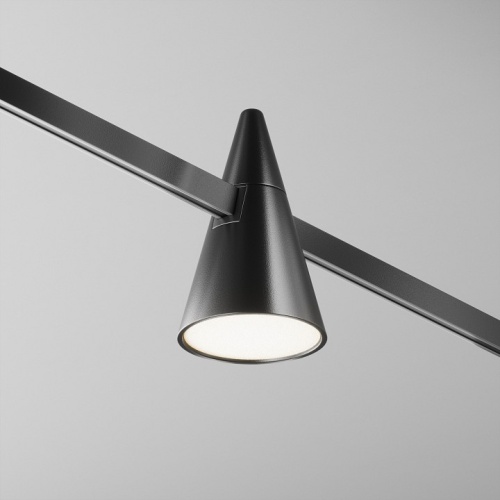Накладной светильник Maytoni Technical Keila TR146-1-5W3K-B фото 3 Накладной светильник Maytoni Technical Keila TR146-1-5W3K-B фото 3