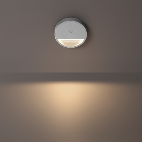 NOVOTECH 359707 OVER NT25 434 белый Светильник накладной сенсорный для лестниц IP20 LED 0.4W 3000К 1000mAh Li-ion, 5V VESPERA фото 4