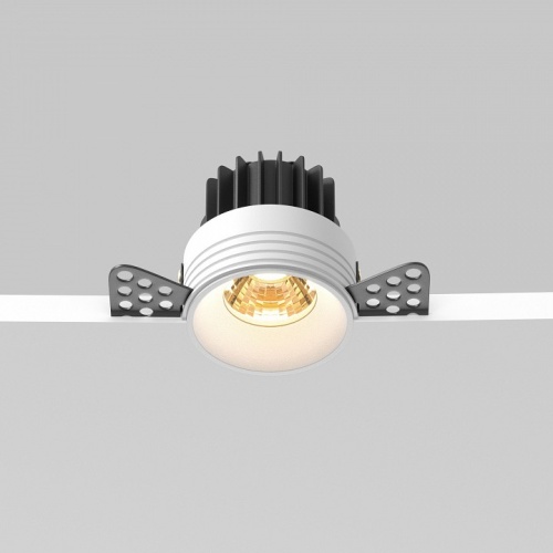 Встраиваемый светильник Maytoni Technical Round DL058-7W2.7K-TRS-W фото 4
