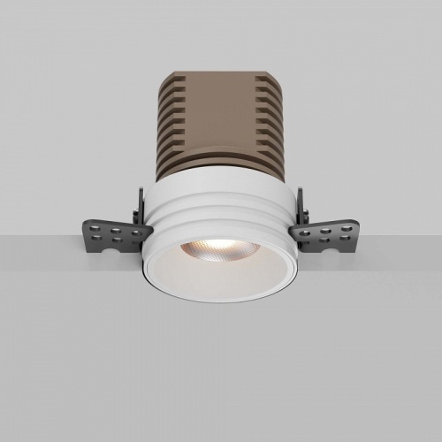 Встраиваемый светильник Maytoni Technical Mini DL059-7W3K-TRS-W фото 5 Встраиваемый светильник Maytoni Technical Mini DL059-7W3K-TRS-W фото 5