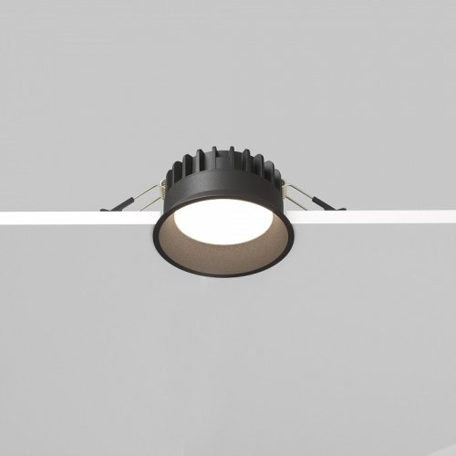 Встраиваемый светильник Maytoni Technical Okno DL055-8W3-4-6K-B фото 4 Встраиваемый светильник Maytoni Technical Okno DL055-8W3-4-6K-B фото 4